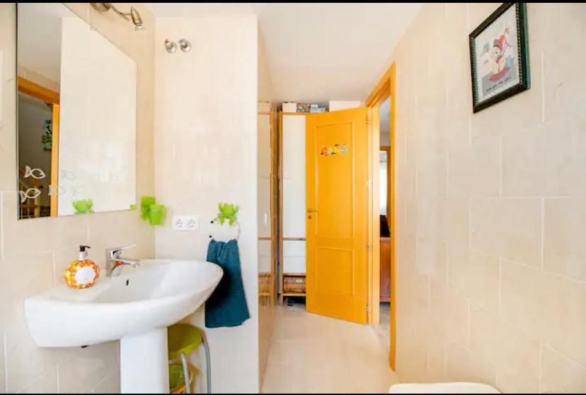 3 La Casa De Marilo Apartment Tomares Exterior photo
